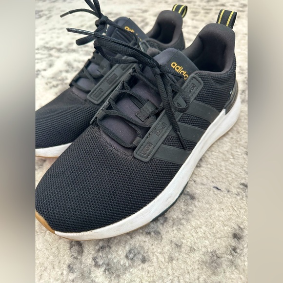 Adidas Racer TR21 - women’s size 9 - Picture 1 of 4